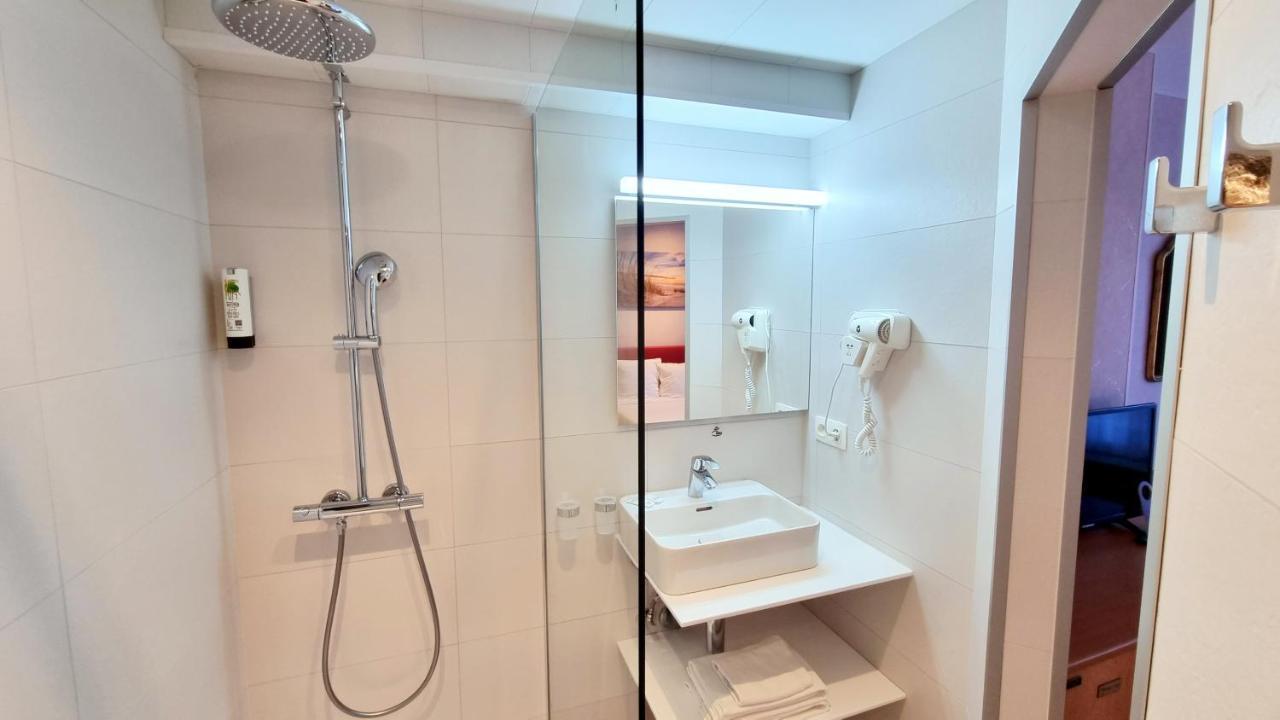 Hotel Cardiff Οστένδη Εξωτερικό φωτογραφία