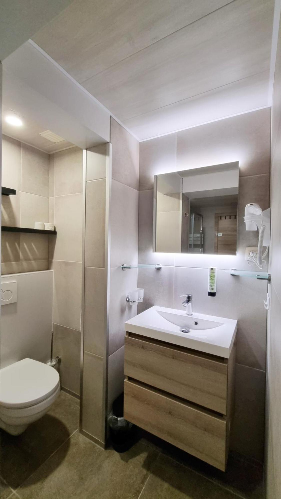 Hotel Cardiff Οστένδη Εξωτερικό φωτογραφία
