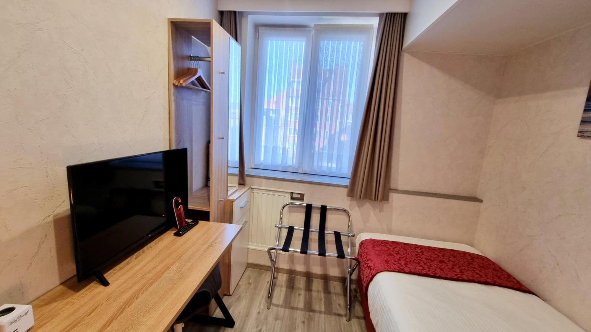 Hotel Cardiff Οστένδη Δωμάτιο φωτογραφία